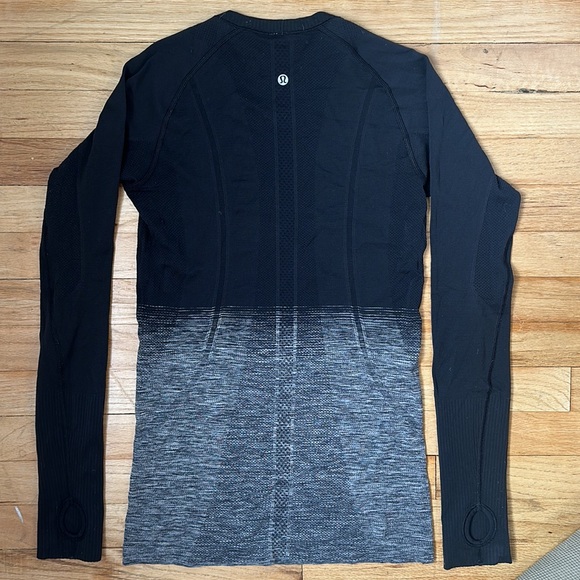 Lululemon long sleeve - Picture 3 of 3